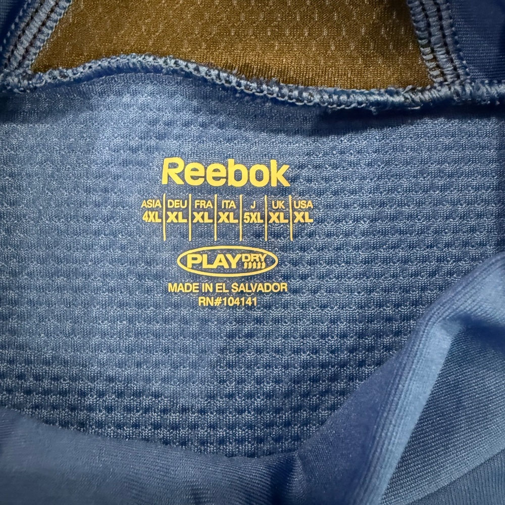 Reebok Athletic Shirt - Picture 3 of 4